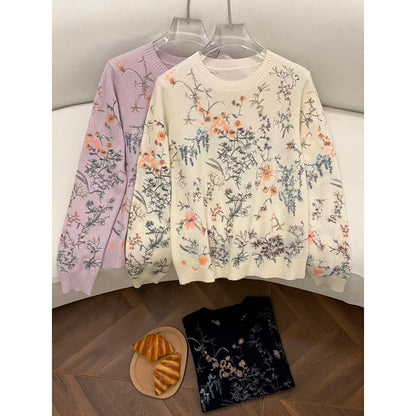 Flower round neck long sleeved sweater for women