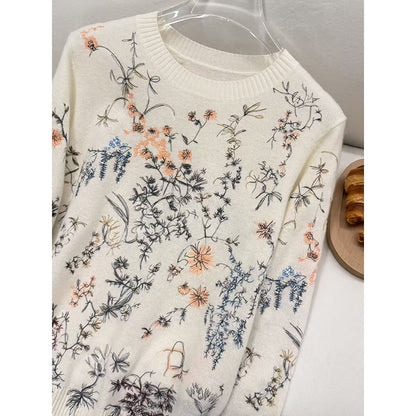 Flower round neck long sleeved sweater for women