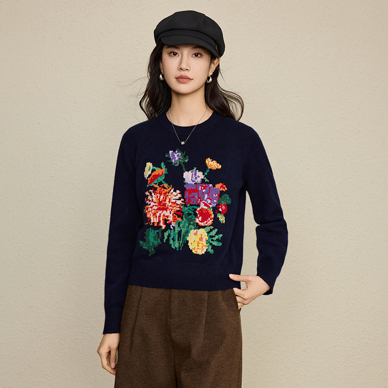 Embroidered peony round neck long sleeved pullover sweater